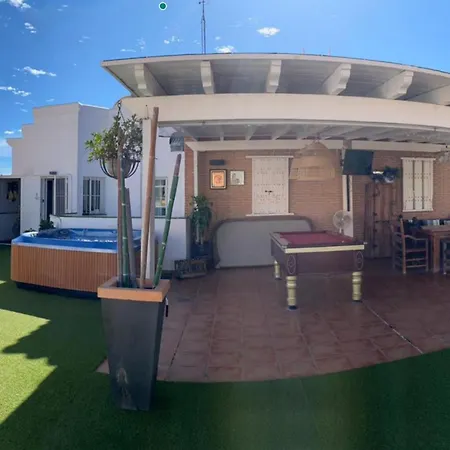 Atico Con Jacussi Y Parking En La Playa By Spainsunrentals